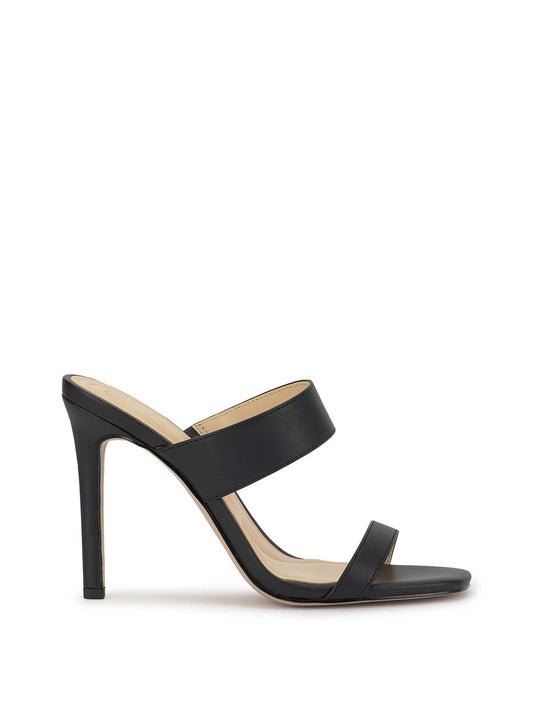 Jessica Simpson Orizell High Heel in Black