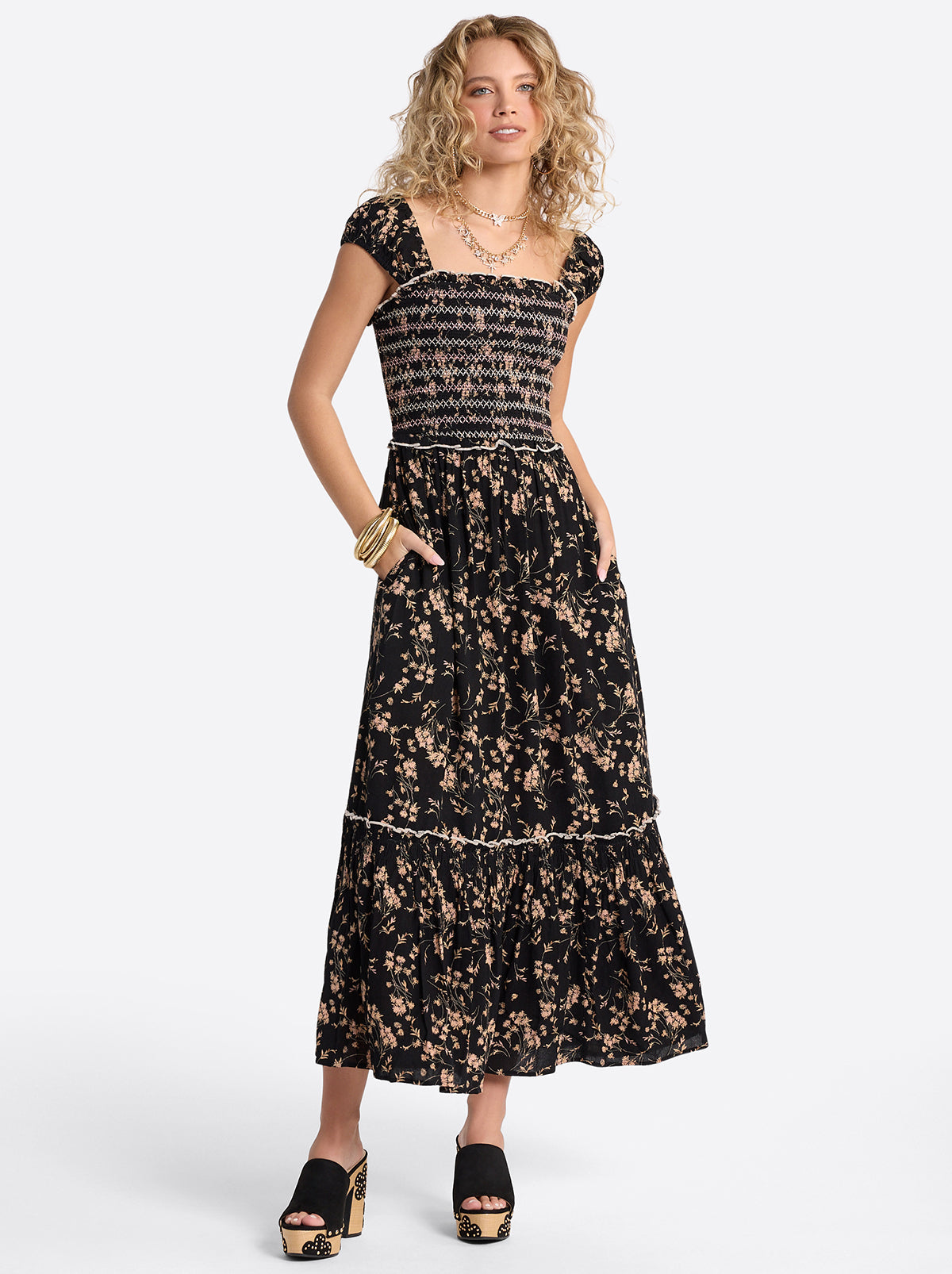 Jessica Simpson Clarice Maxi Dress in Obsidian Wispy Ditsies