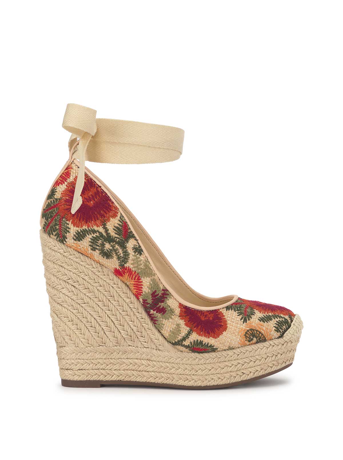 Jessica Simpson Zexie Platform Wedge in Floral Raffia