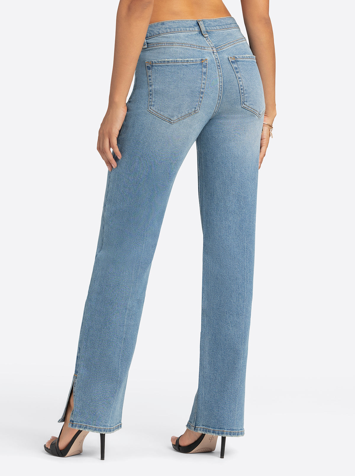 Jessica Simpson Jessica Simpson 2.0 Joan Stovepipe Jeans in Rustic