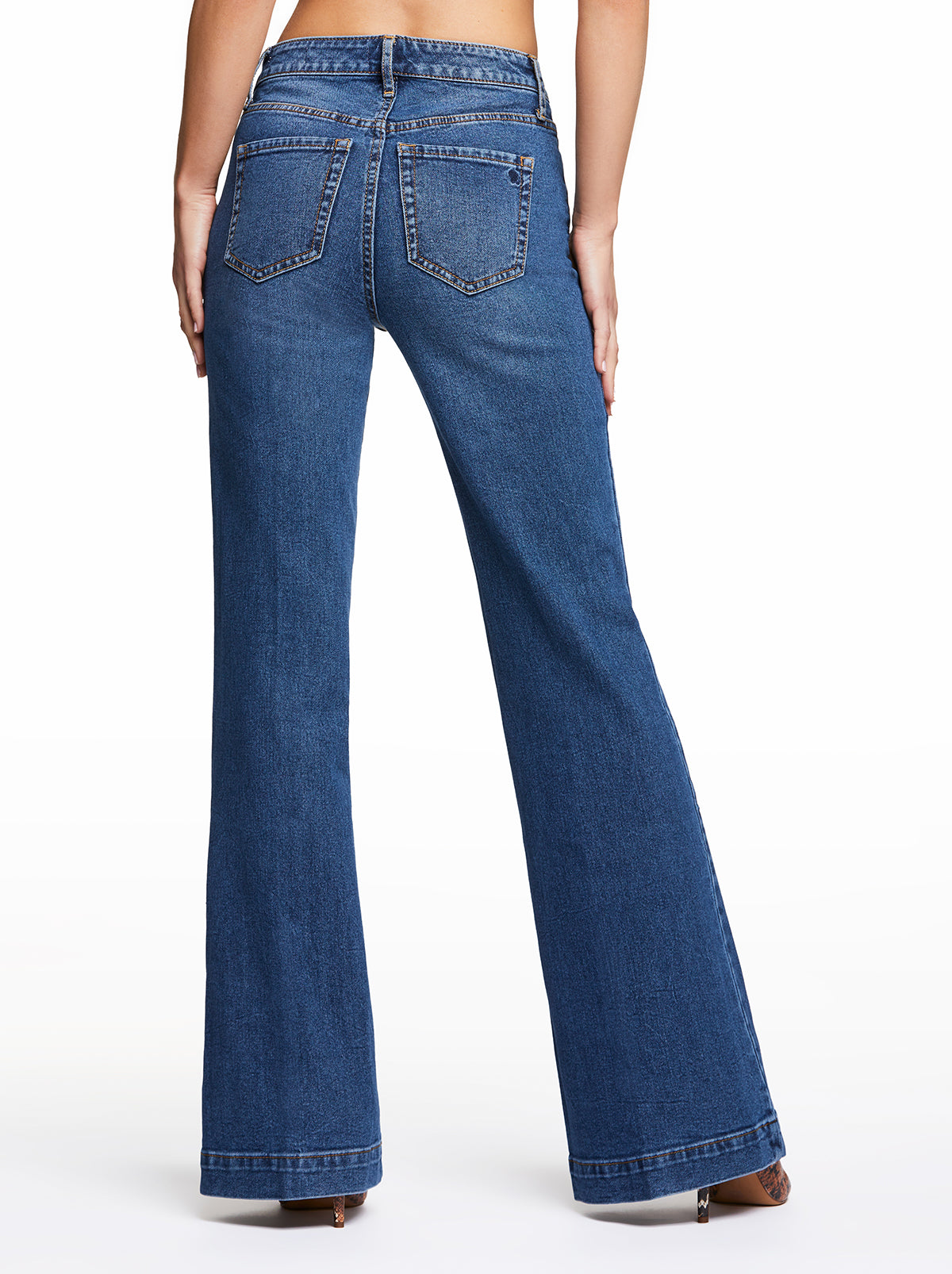 Jessica Simpson True Love Wide Leg Trouser Jeans in Sia