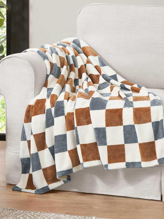 Jessica Simpson Emery Checkerboard Plush Throw in Rust & Grey
