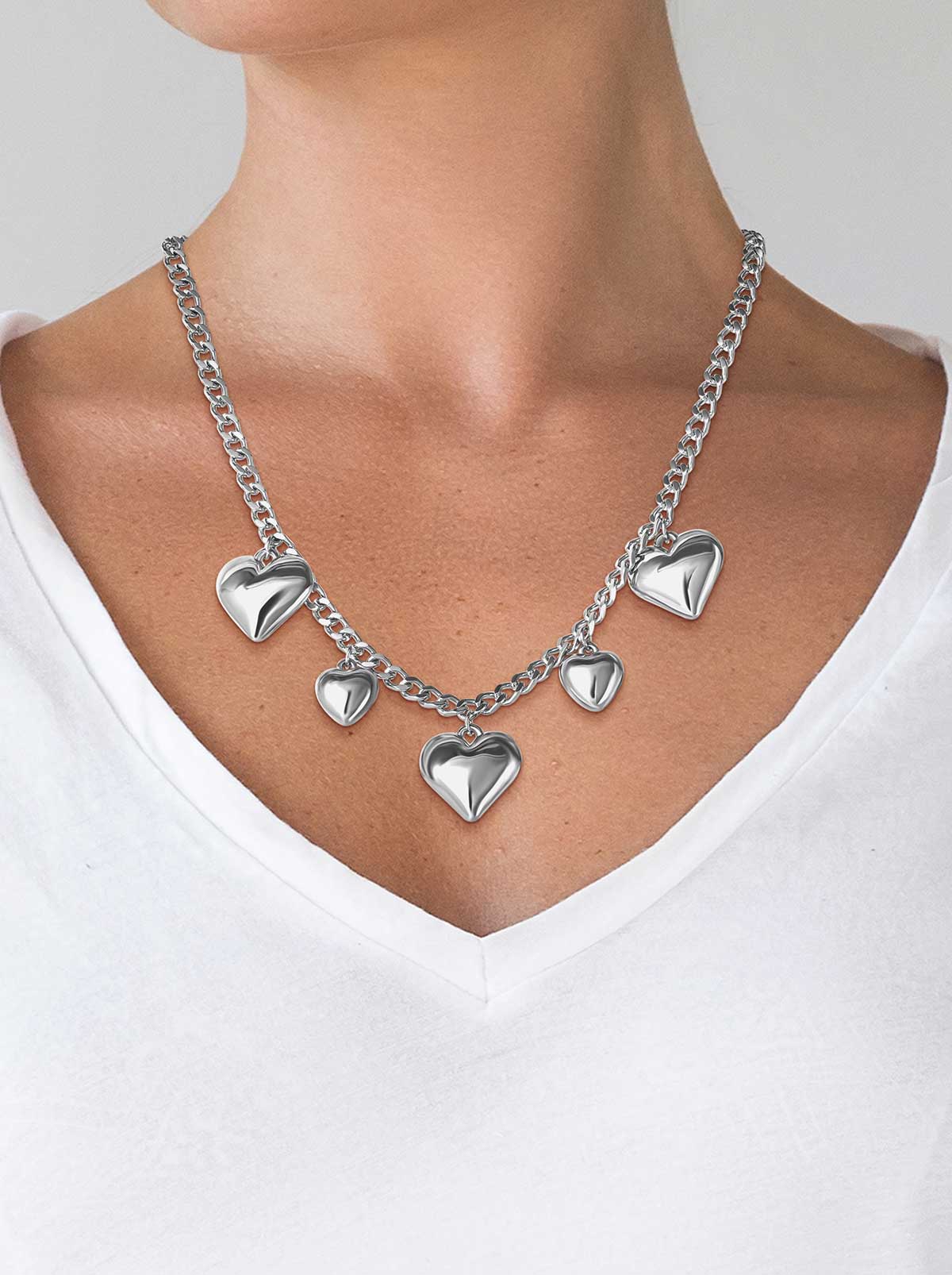 Jessica Simpson 5 Heart Necklace