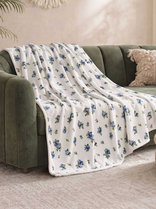 Jessica Simpson Cottage Rose Blue Plush Throw Blanket