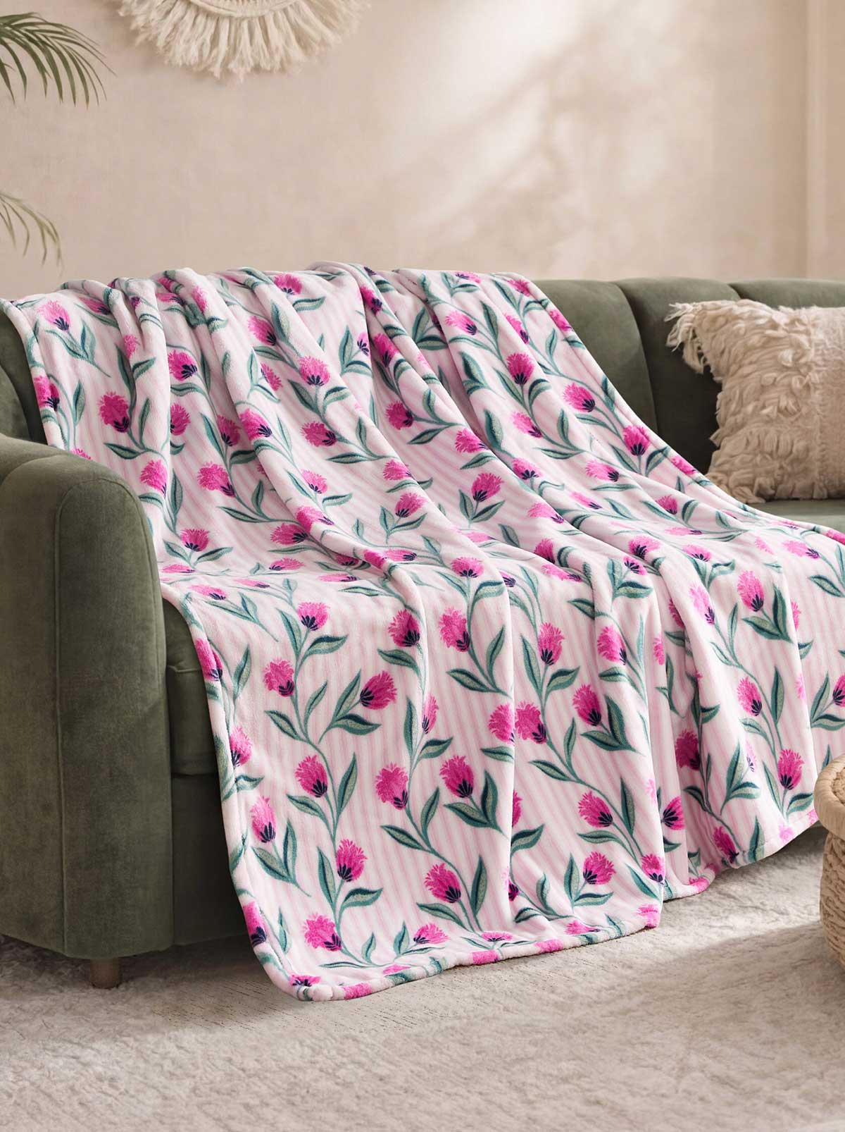 Jessica Simpson Tulip Stripe Pink Plush Throw Blanket
