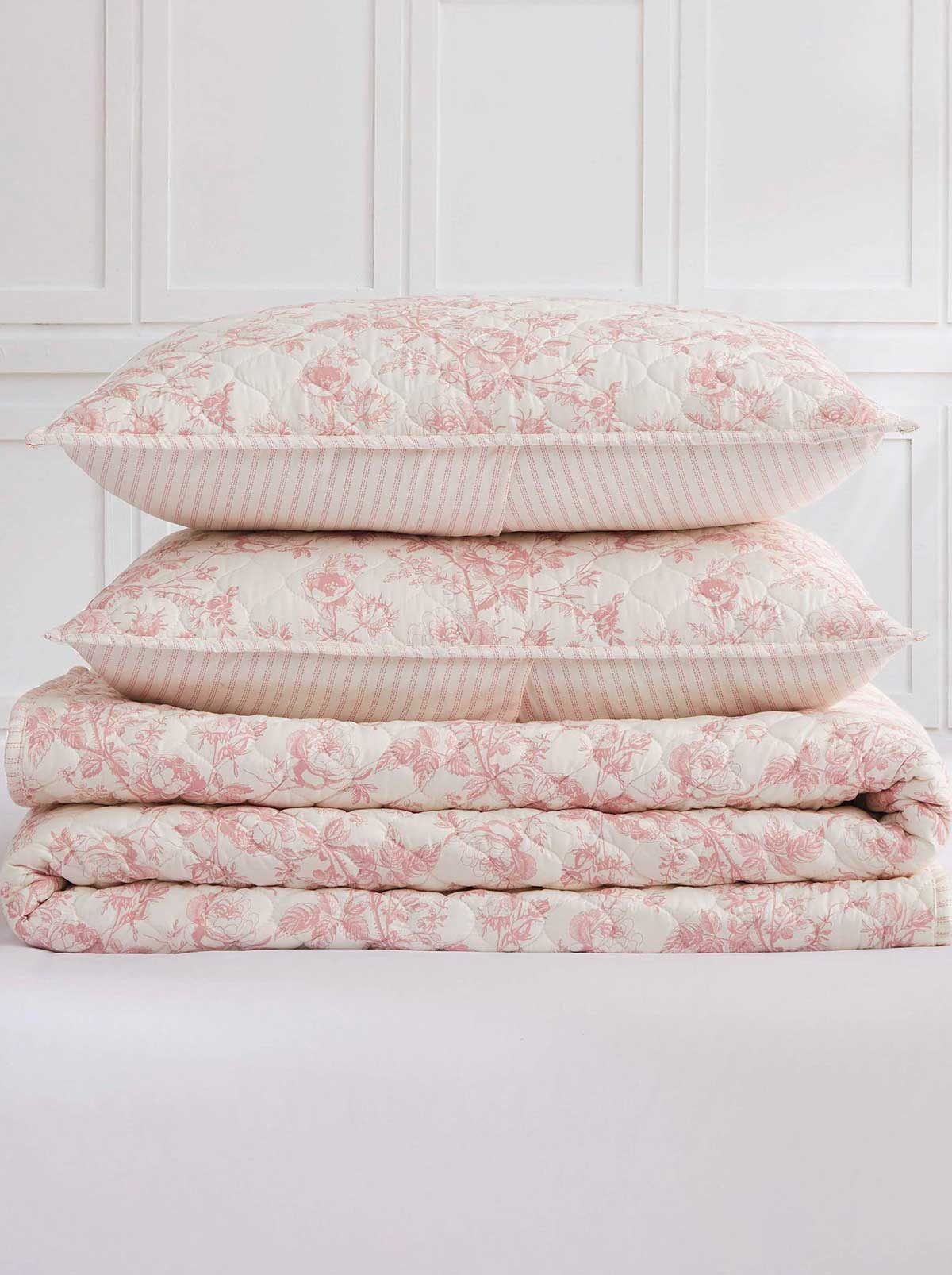 Jessica Simpson Camilla Quilt Set