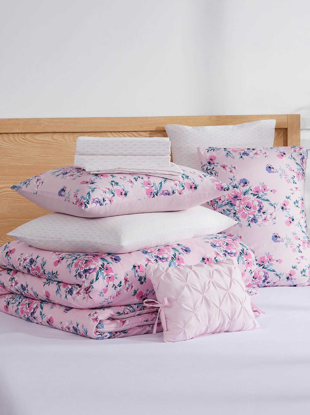 Jessica Simpson Phoebe Ballerina Reversible Bed in a Bag
